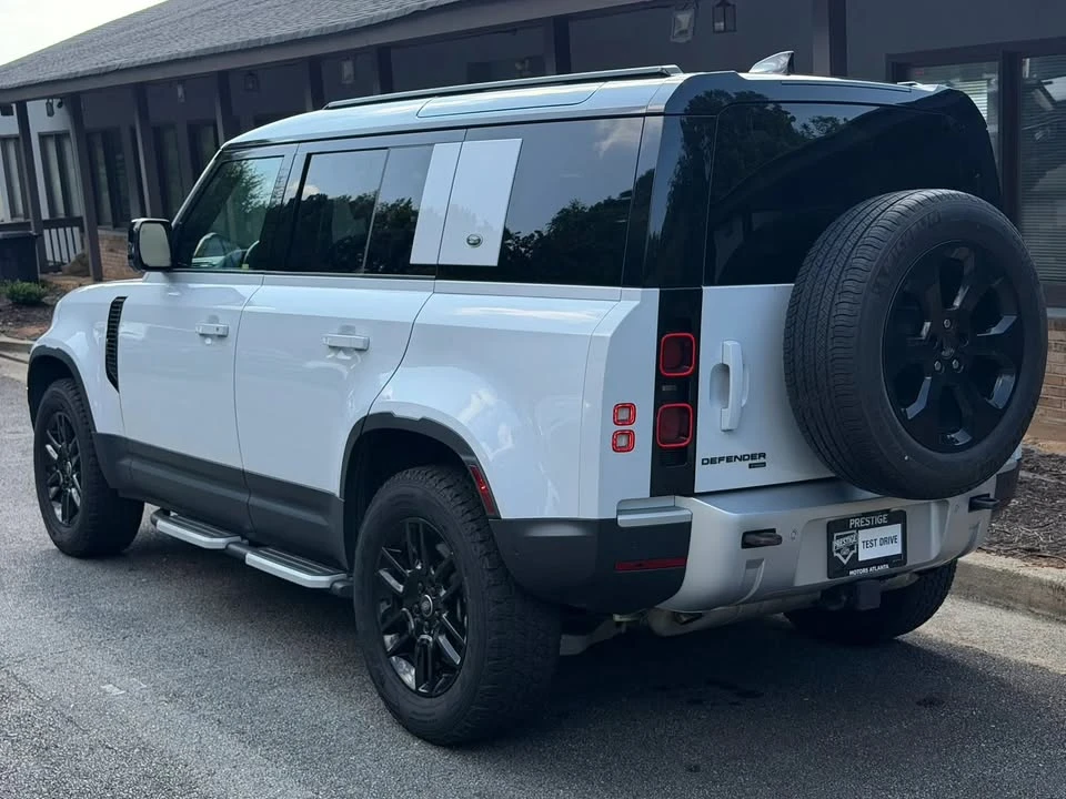 2023 Land Rover Defender L663 - Image 3 of 19