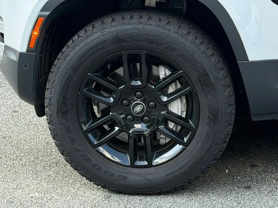 2023 Land Rover Defender L663 - Image 19 of 19
