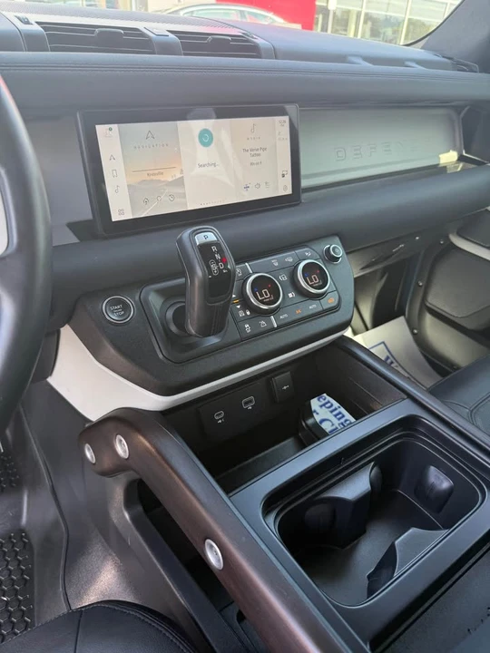 2023 Land Rover Defender L663 - Image 7 of 10