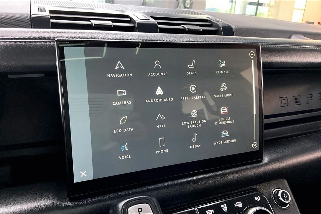 2023 Land Rover Defender L663 - Image 16 of 31