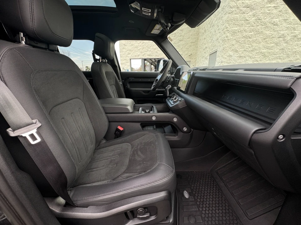 2023 Land Rover Defender L663 - Image 20 of 21