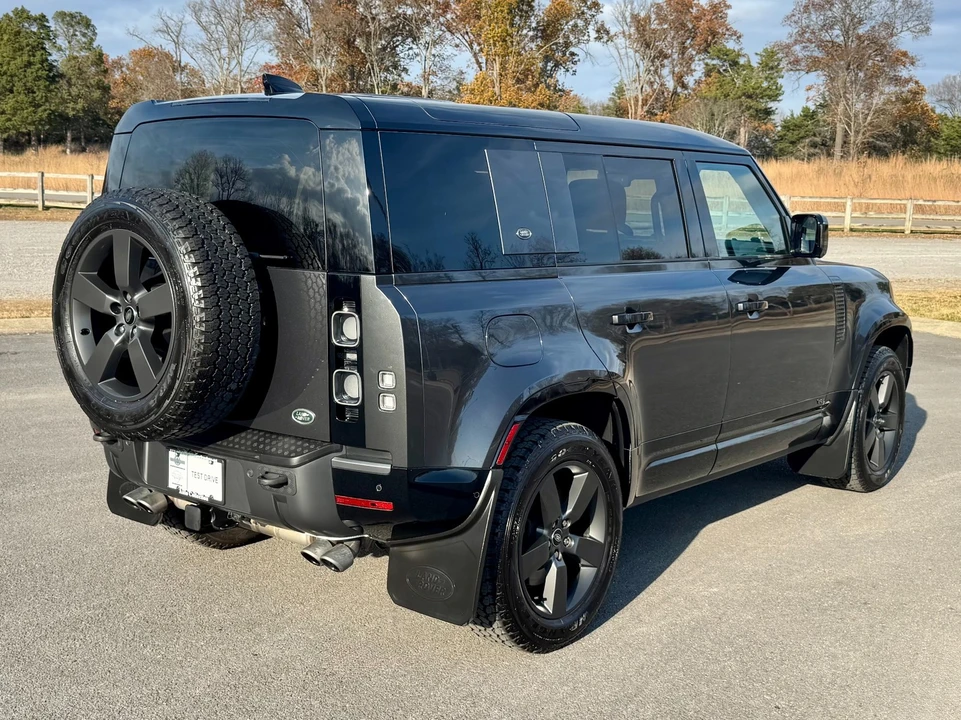 2023 Land Rover Defender L663 - Image 3 of 12