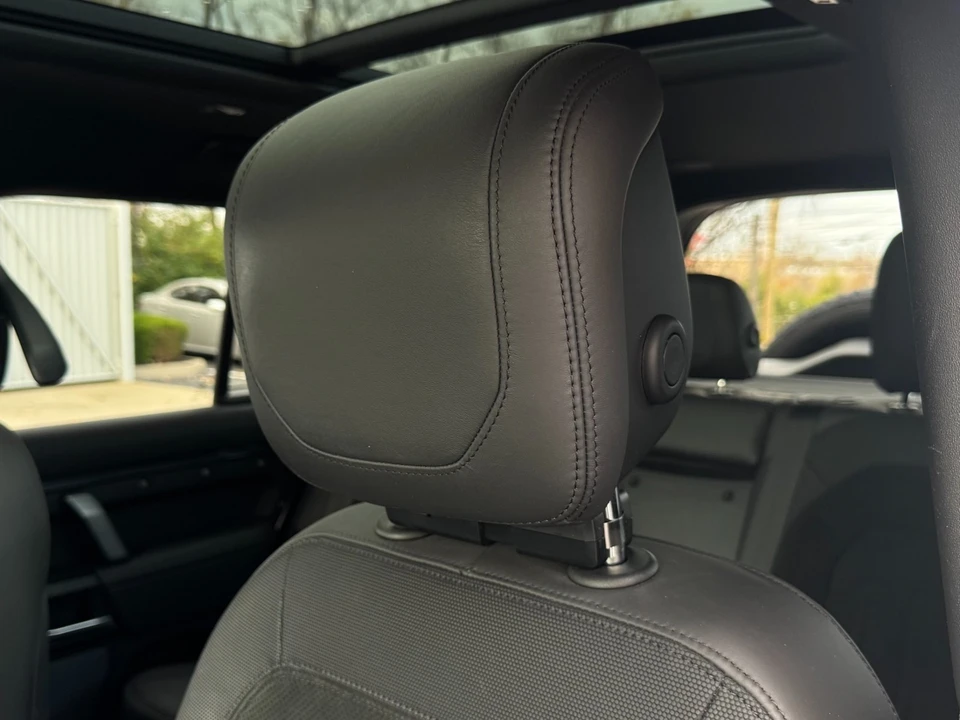 2023 Land Rover Defender L663 - Image 16 of 21