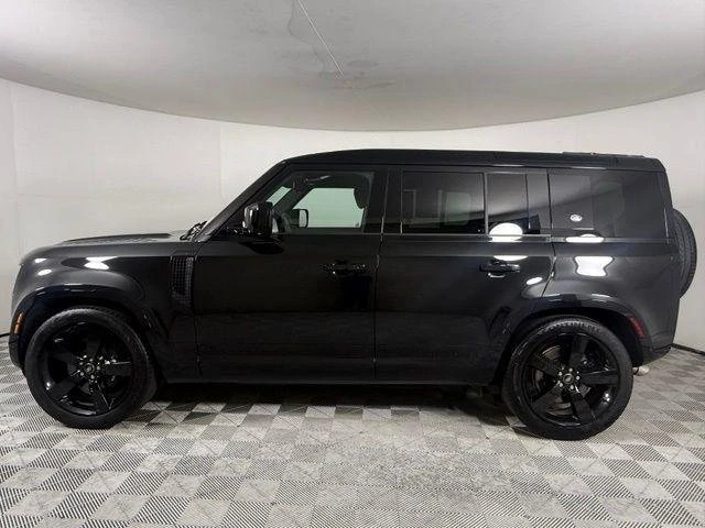 2023 Land Rover Defender V8 - Image 2 of 19