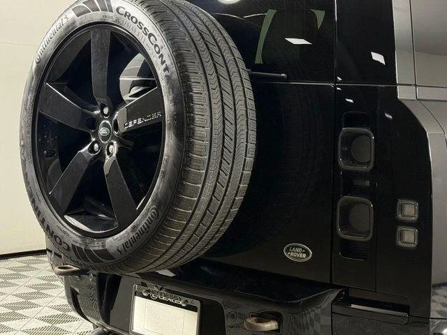 2023 Land Rover Defender V8 - Image 11 of 19