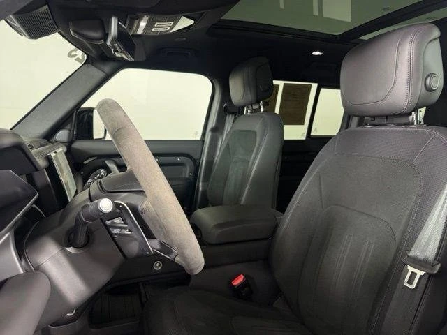 2023 Land Rover Defender V8 - Image 4 of 19