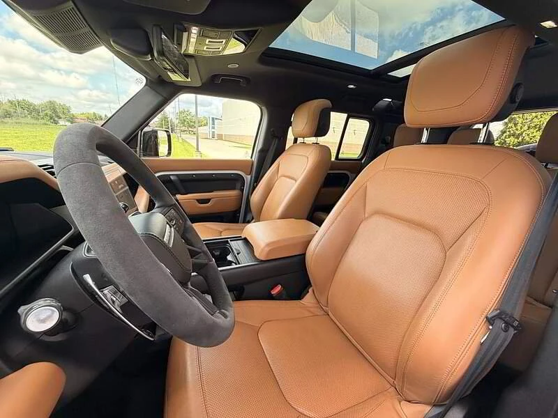 2023 Land Rover Defender V8 - Image 8 of 17