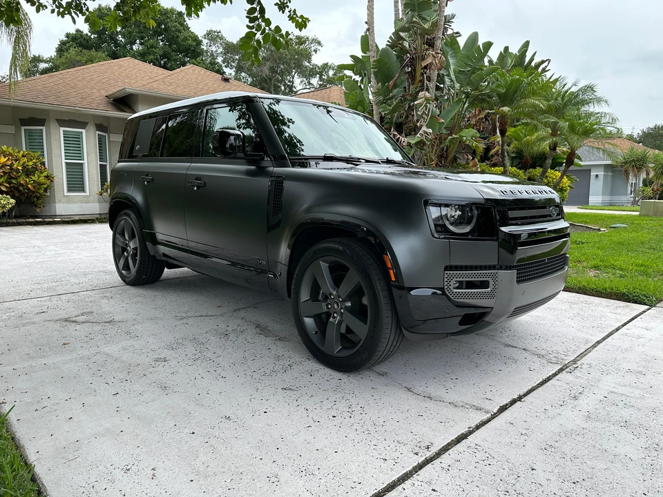 2023 Land Rover Defender L663 - Image 9 of 31