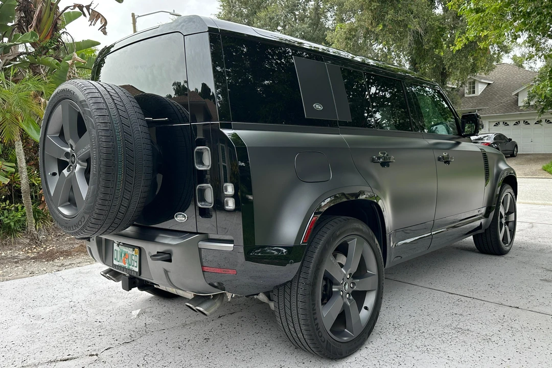 2023 Land Rover Defender L663 - Image 4 of 31