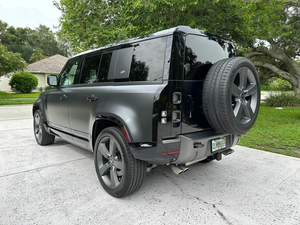 2023 Land Rover Defender L663 - Image 8 of 31