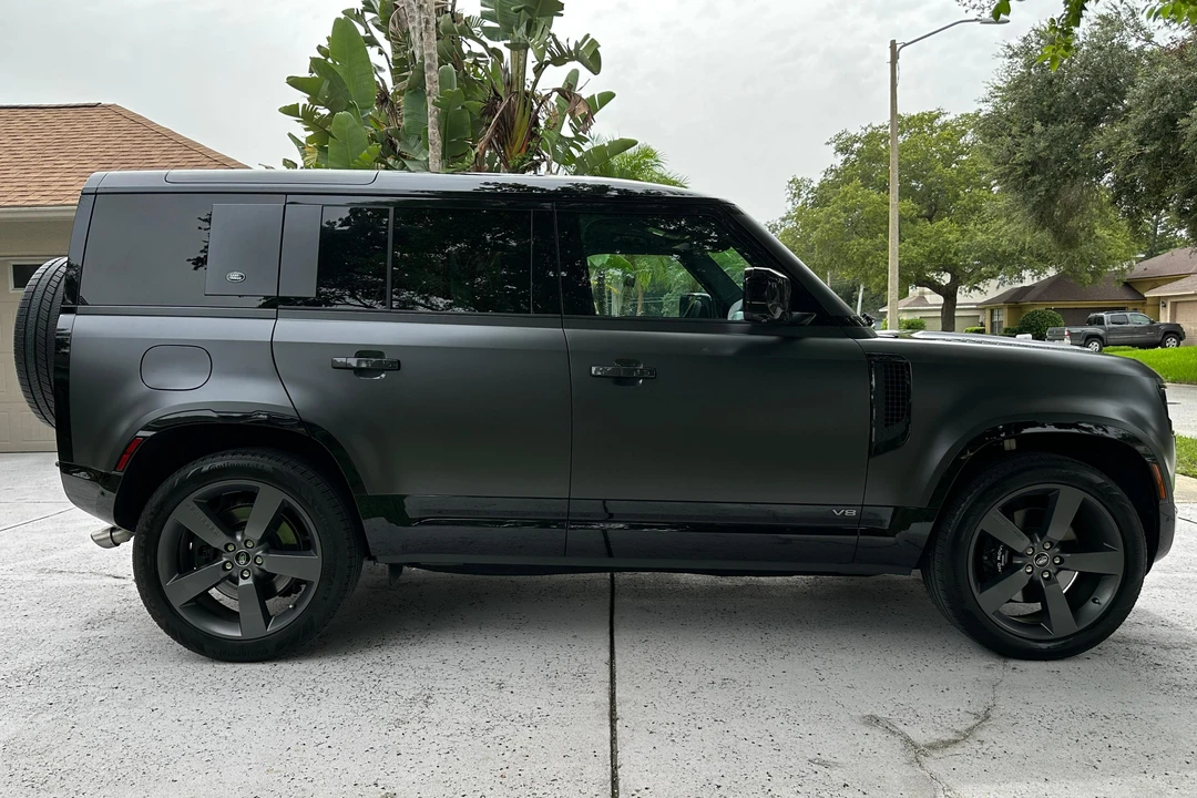 2023 Land Rover Defender L663 - Image 3 of 31