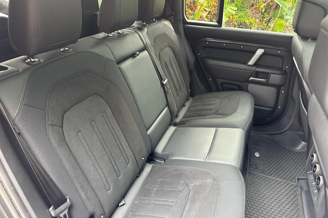 2023 Land Rover Defender L663 - Image 19 of 31