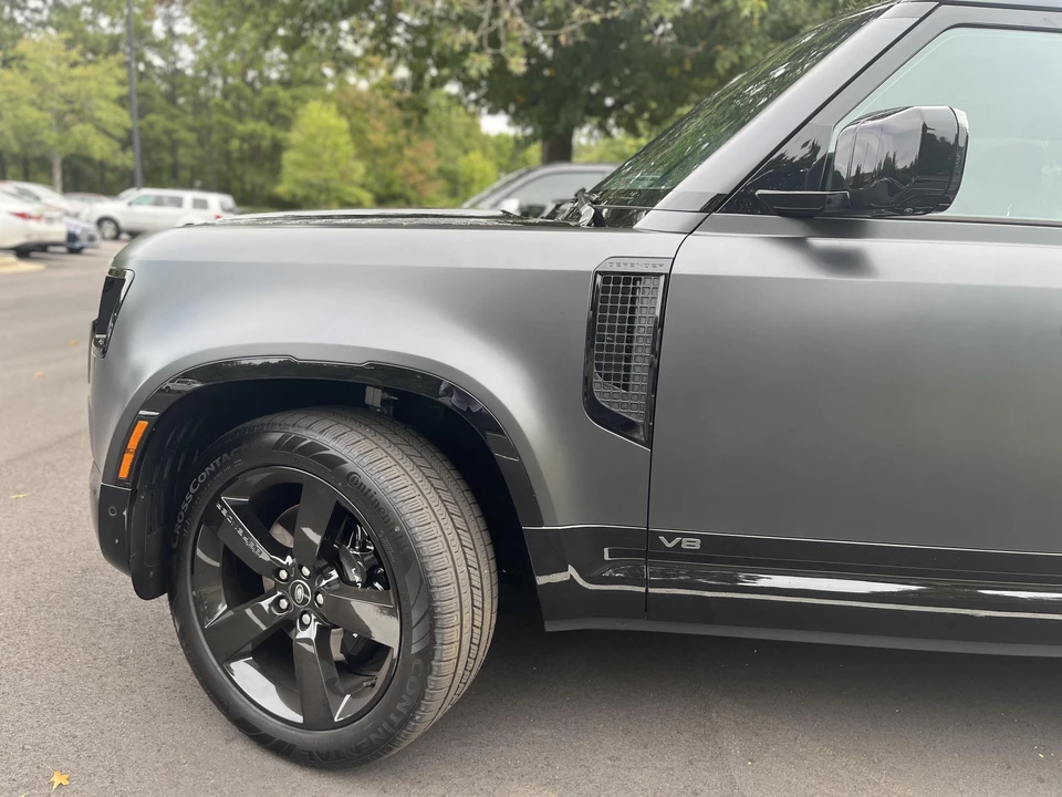 2023 Land Rover Defender L663 - Image 18 of 31