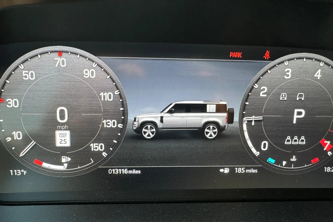 2023 Land Rover Defender L663 - Image 29 of 31