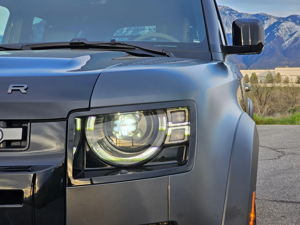 2023 Land Rover Defender L663 - Image 12 of 31