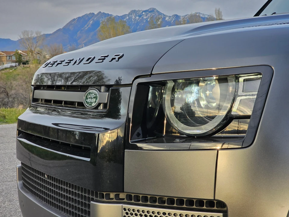2023 Land Rover Defender L663 - Image 11 of 31