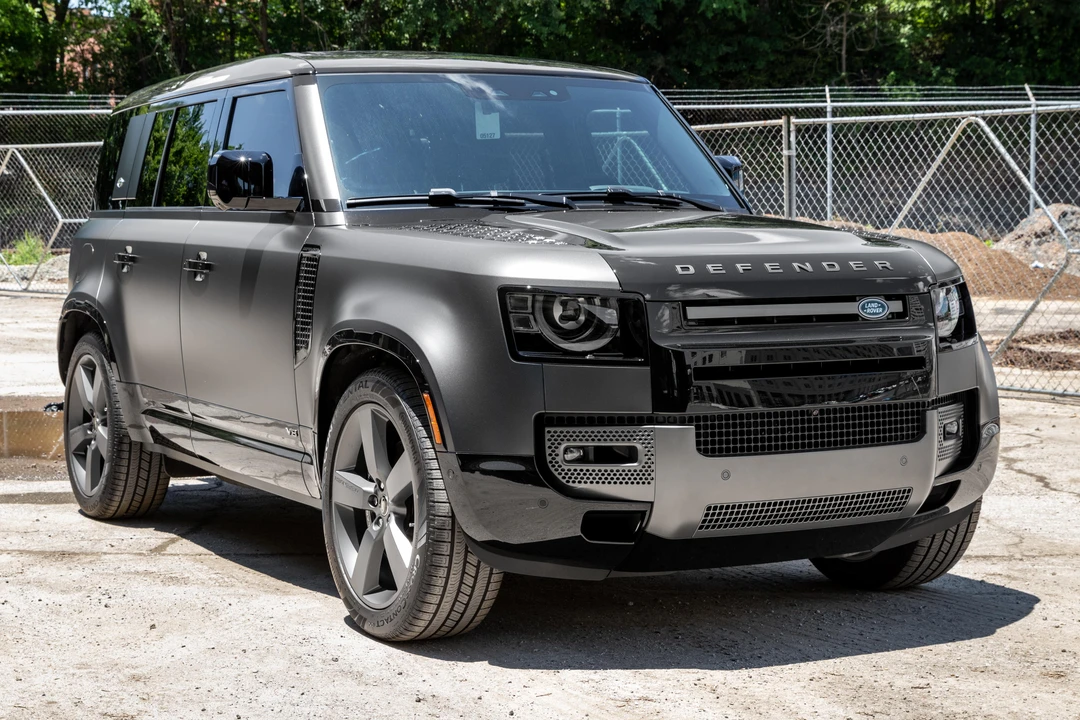 2023 Land Rover Defender L663 - Image 11 of 31