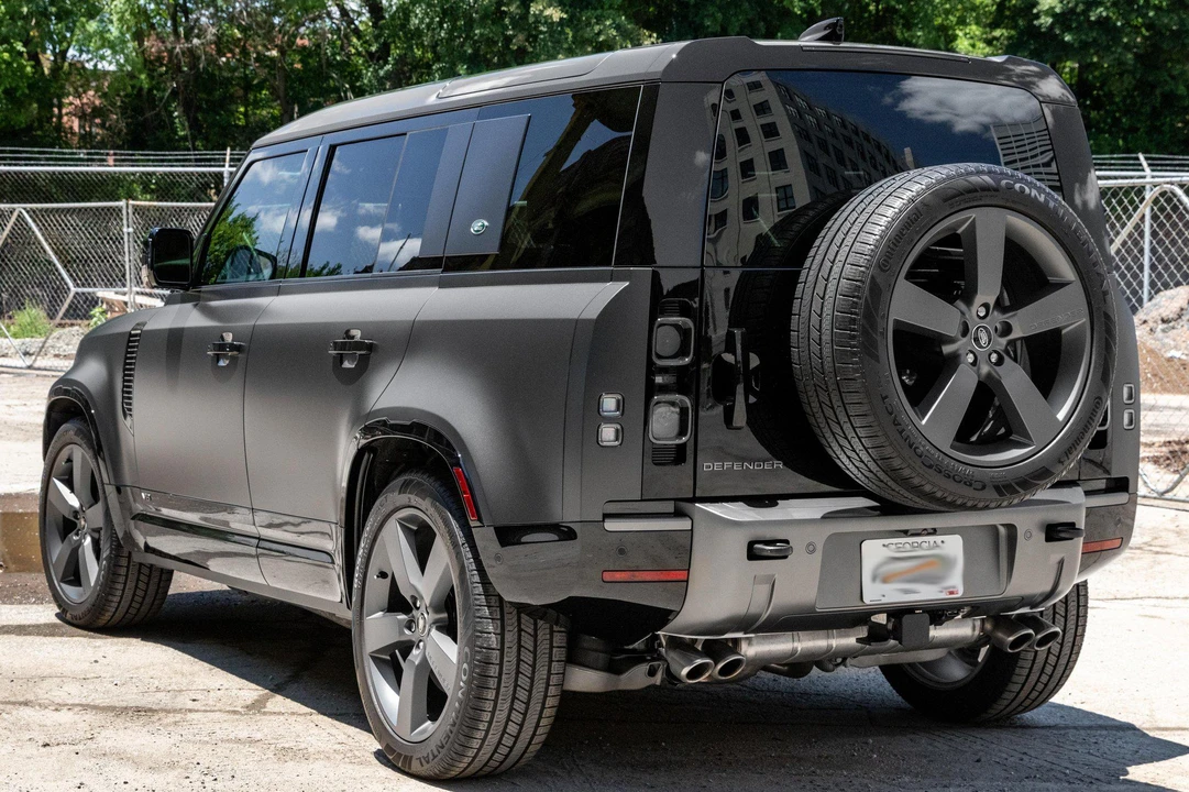 2023 Land Rover Defender L663 - Image 4 of 31