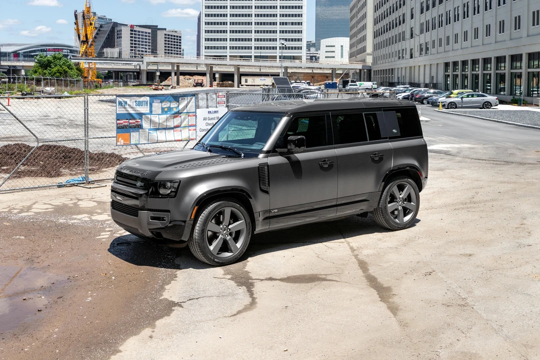 2023 Land Rover Defender L663 - Image 7 of 31
