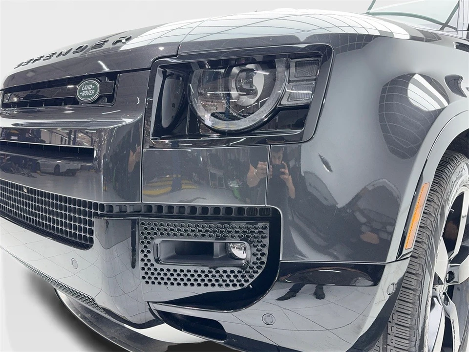 2023 Land Rover Defender L663 - Image 5 of 12