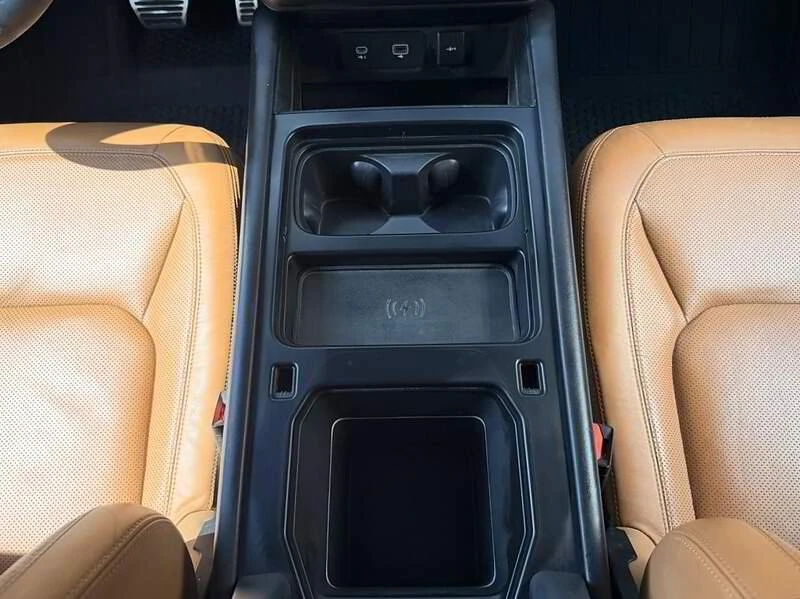 2023 Land Rover Defender V8 - Image 15 of 20
