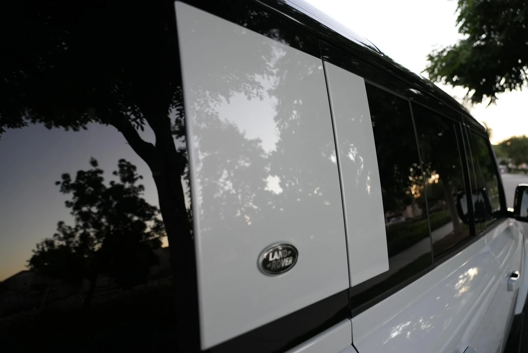 2023 Land Rover Defender L663 - Image 30 of 31
