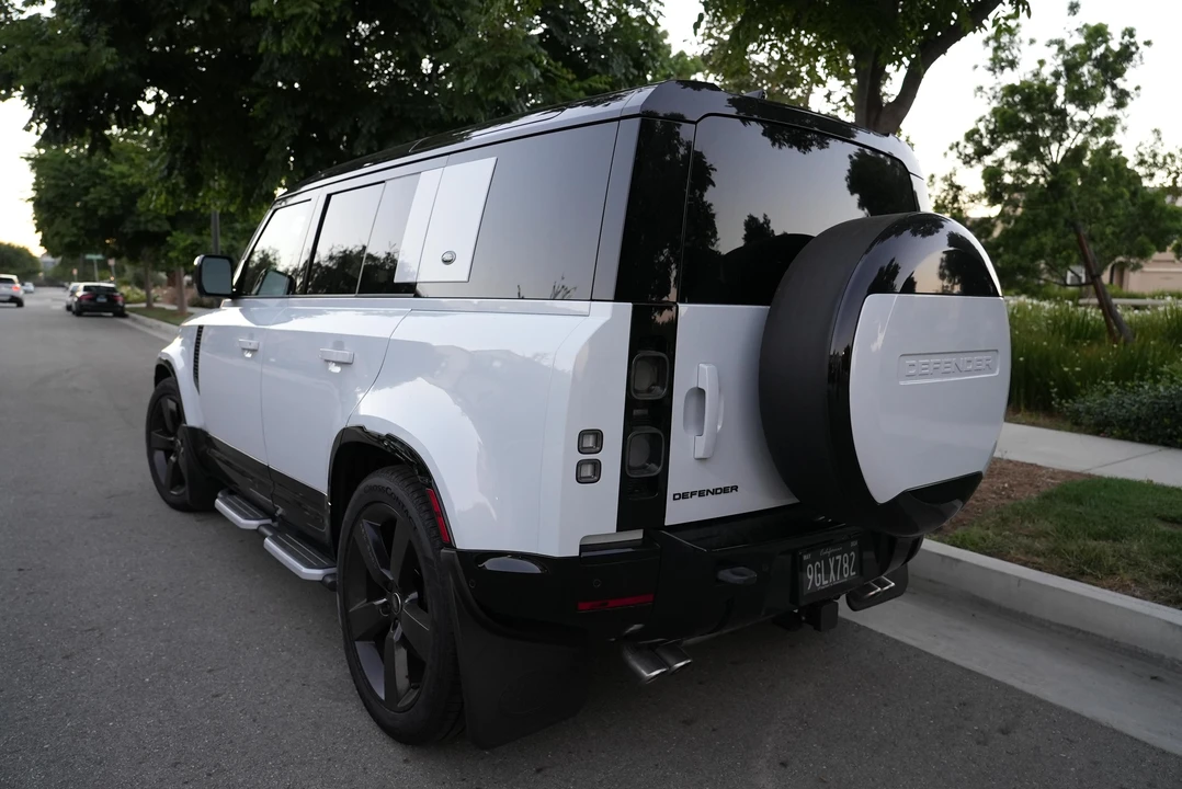 2023 Land Rover Defender L663 - Image 12 of 31