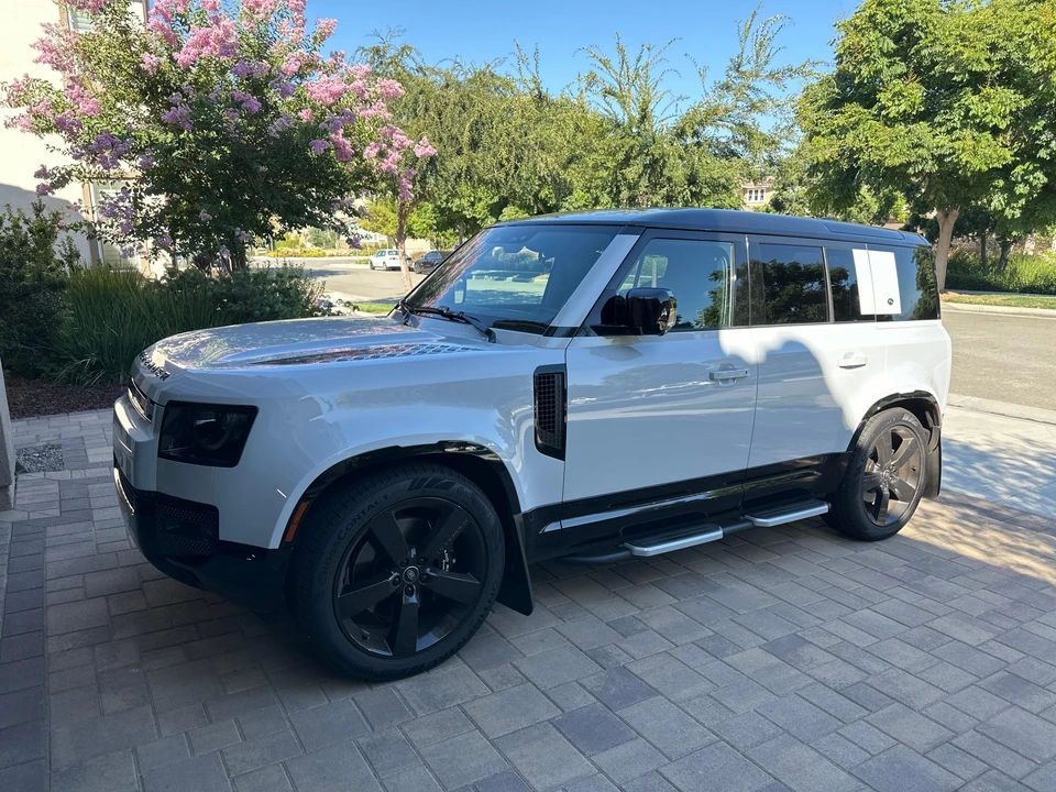 2023 Land Rover Defender L663 - Image 10 of 31