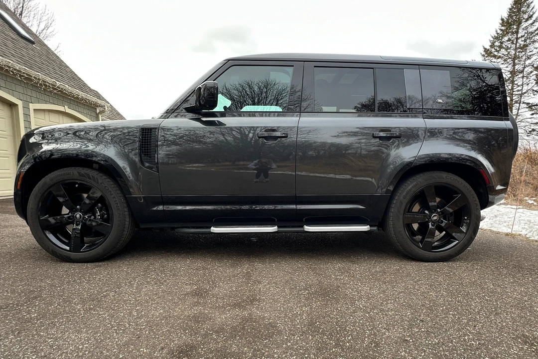 2023 Land Rover Defender L663 - Image 3 of 31