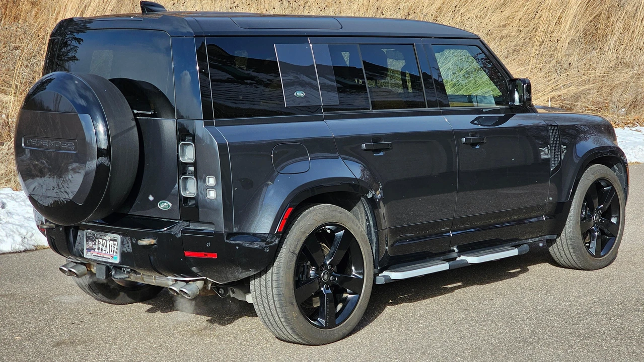 2023 Land Rover Defender L663 - Image 22 of 31