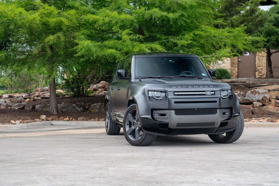 2023 Land Rover Defender L663 - Image 10 of 31