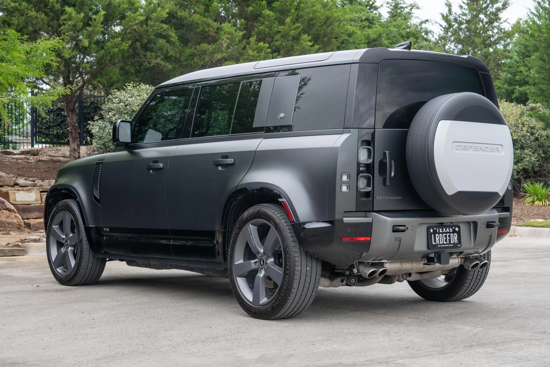 2023 Land Rover Defender L663 - Image 7 of 31