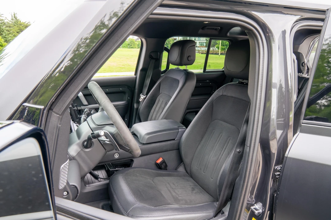 2023 Land Rover Defender L663 - Image 19 of 31
