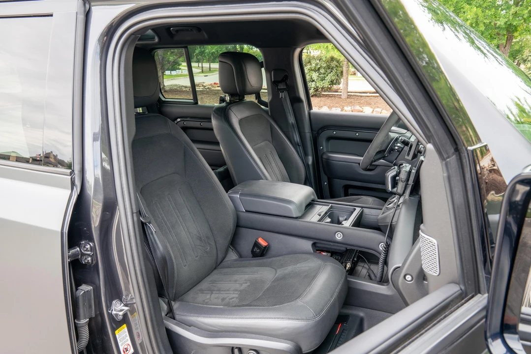 2023 Land Rover Defender L663 - Image 21 of 31