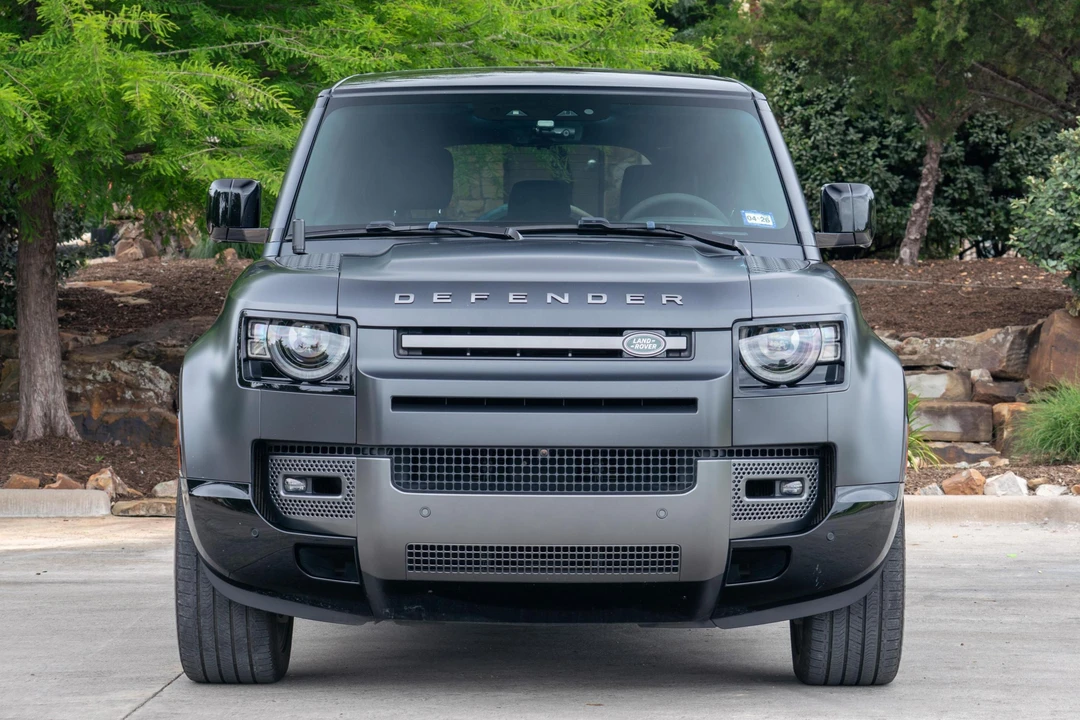 2023 Land Rover Defender L663 - Image 2 of 31