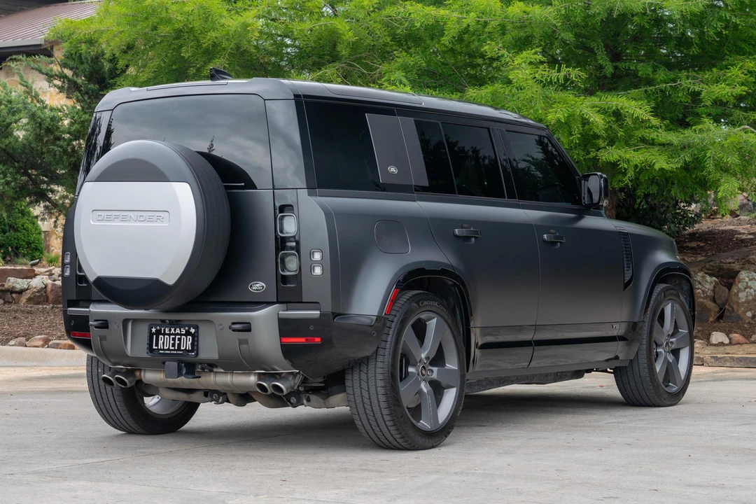 2023 Land Rover Defender L663 - Image 4 of 31