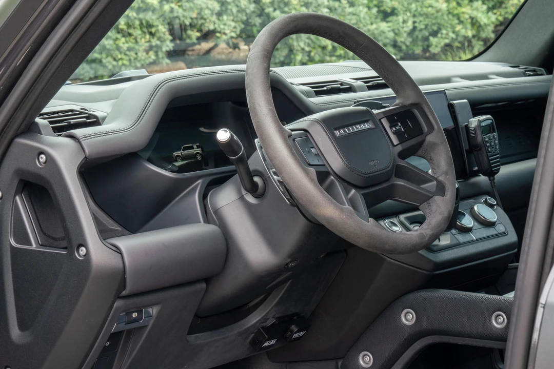 2023 Land Rover Defender L663 - Image 15 of 31