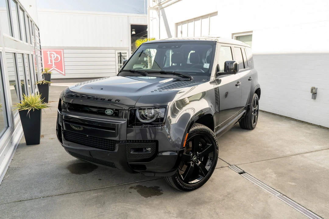 2023 Land Rover - Image 2 of 31