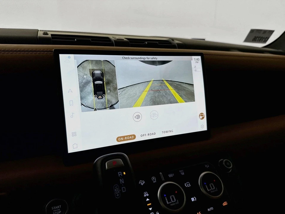 2023 Land Rover Defender V8 - Image 19 of 31