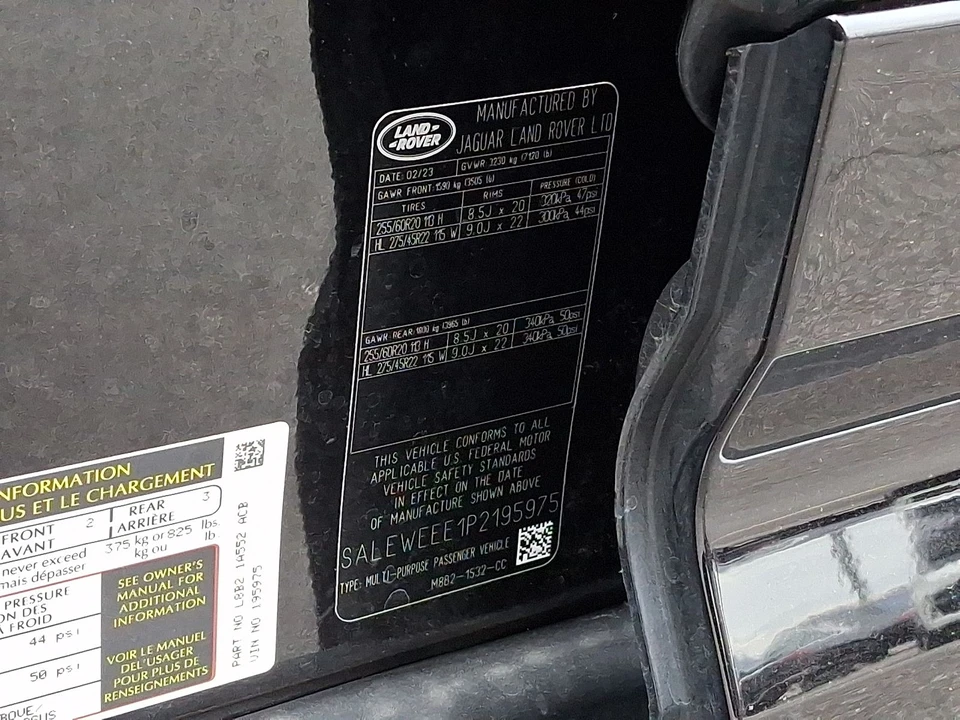 2023 Land Rover Defender L663 - Image 28 of 31