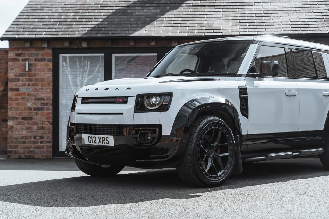 2023 Land Rover Defender 110 - Image 10 of 31