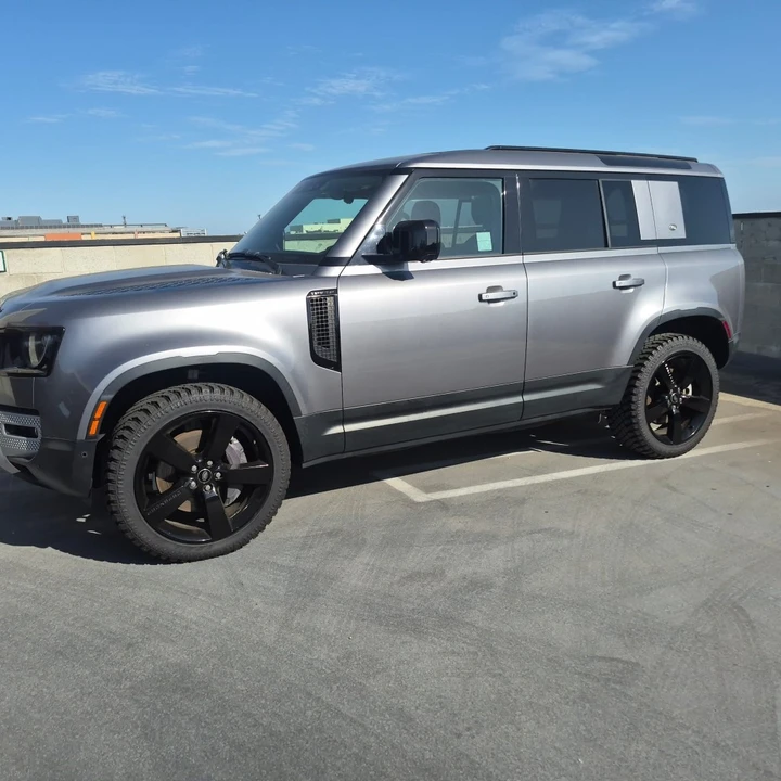 2023 Land Rover Defender L663 - Image 8 of 23