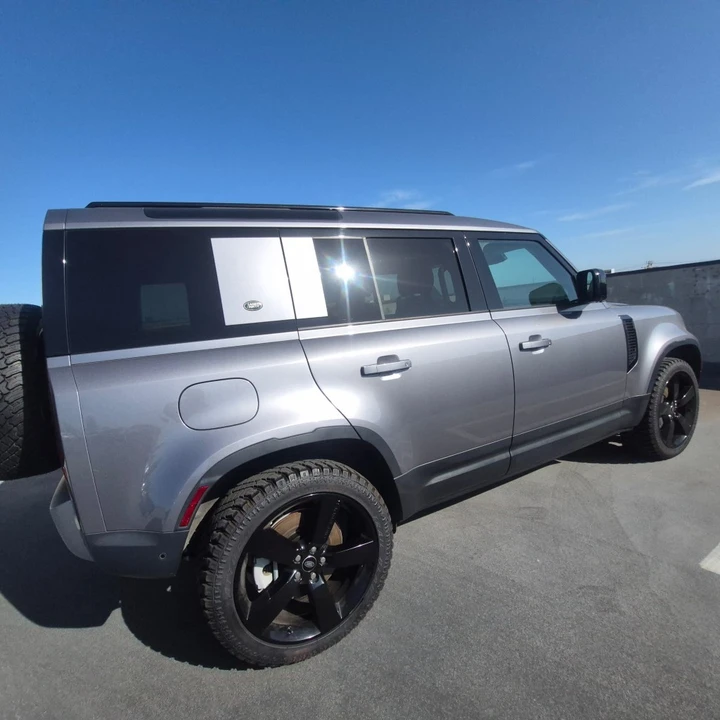 2023 Land Rover Defender L663 - Image 2 of 23