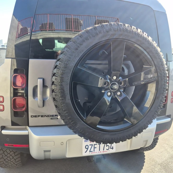 2023 Land Rover Defender L663 - Image 7 of 23