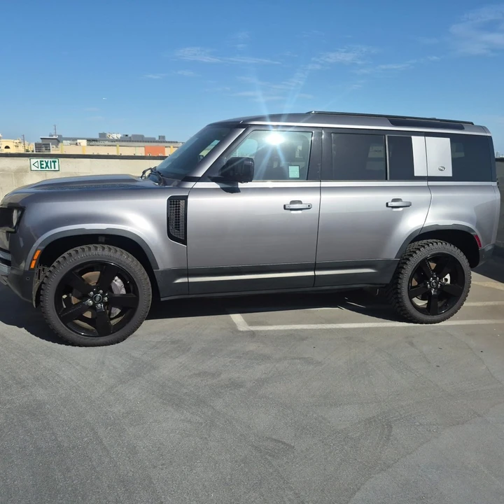 2023 Land Rover Defender L663 - Image 9 of 23
