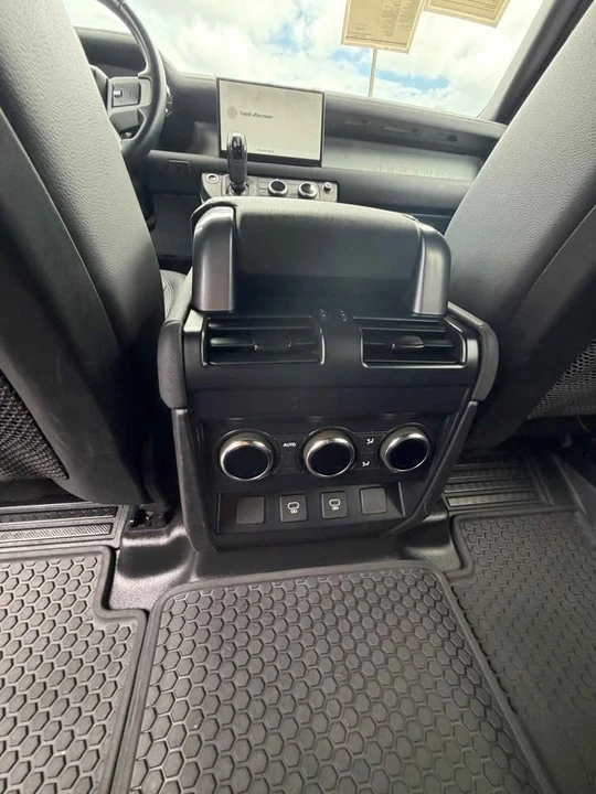 2023 Land Rover Defender L663 - Image 10 of 12