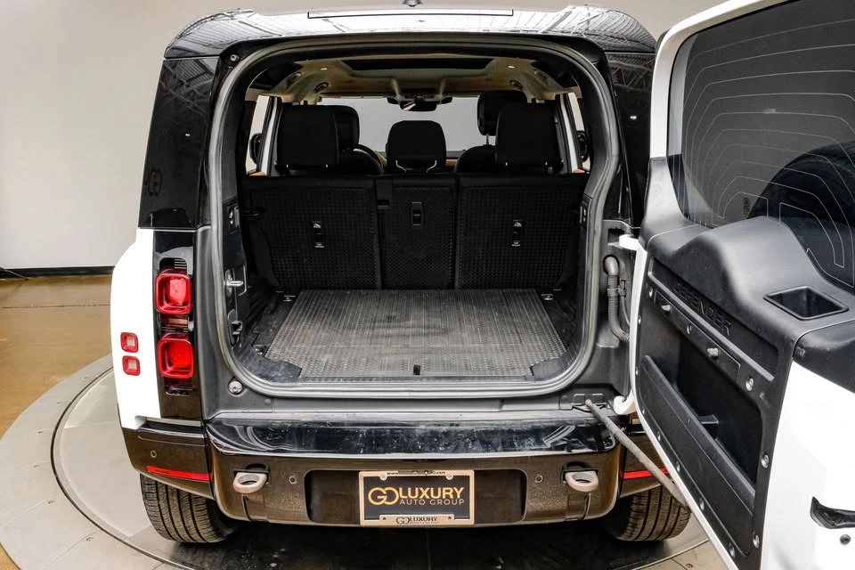 2023 Land Rover Defender L663 - Image 14 of 20
