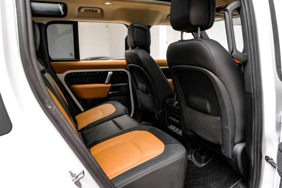 2023 Land Rover Defender L663 - Image 17 of 20