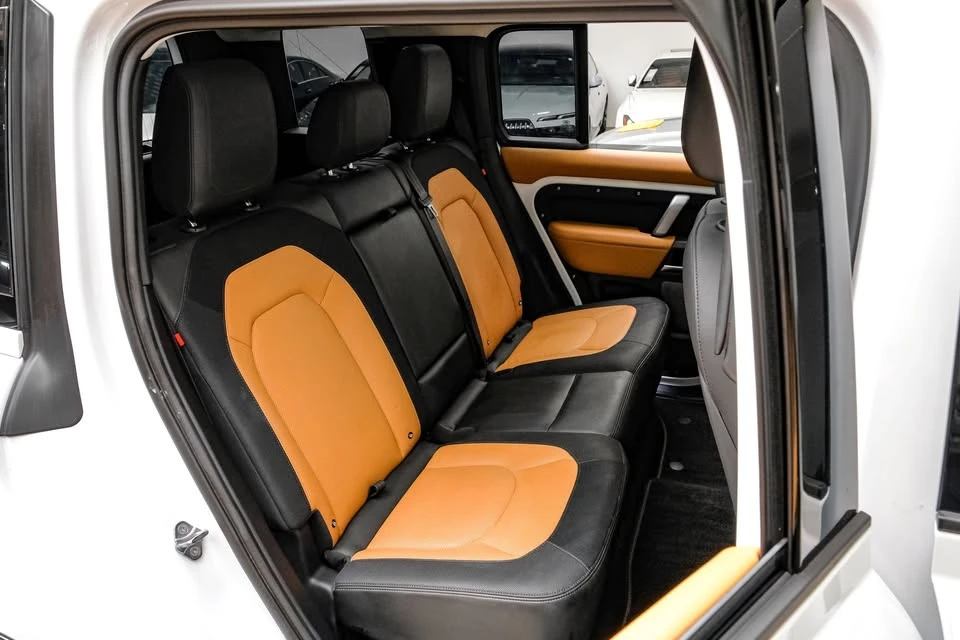 2023 Land Rover Defender L663 - Image 2 of 20