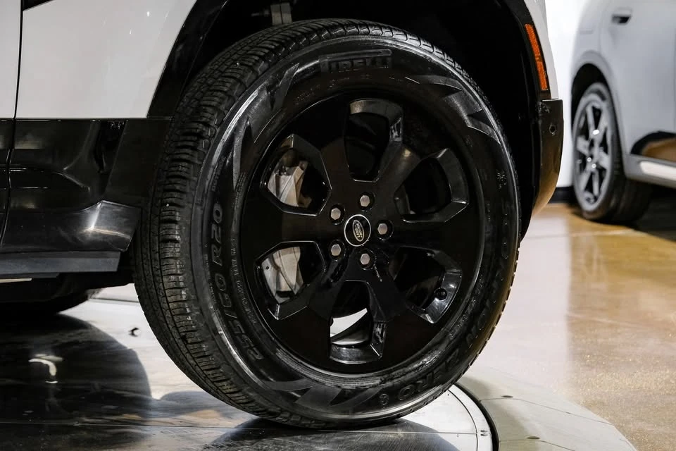 2023 Land Rover Defender L663 - Image 9 of 20